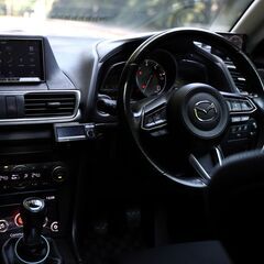 車検取り立て！H28年式アクセラスポーツ22XD LPakage○サンルーフ MT！の画像