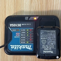 Makita CL107FD 掃除機の画像