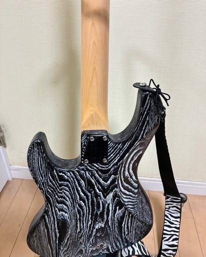 GrassRoots ジャズベース ミディアムスケール 黒白ストライプ 美品