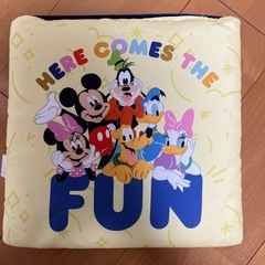 ディズニー　キッズ　座布団　2枚セットの画像