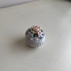 花畑モチーフのポプリポット　香炉三個まとめて　の画像