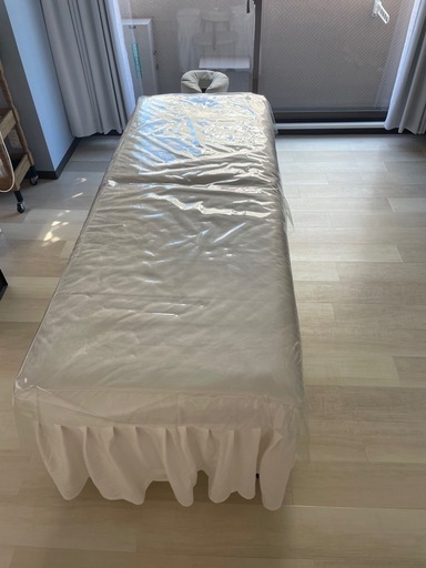 『美品』エステサロン施術用ベッド