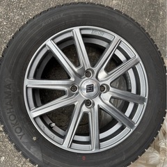 (取引先確定済み)ヨコハマタイヤ　スタッドレスタイヤ　4本セット(アイスガード　5プラス)の画像
