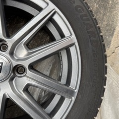 (取引先確定済み)ヨコハマタイヤ　スタッドレスタイヤ　4本セット(アイスガード　5プラス)の画像