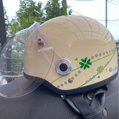 ヘルメットの画像
