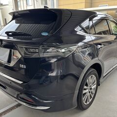 オータムセール！【1,400,000円】トヨタ・ハリアー ハイブリッド プレミアム アドバンスドパッケージ 4WD・モデリスタエアロの画像