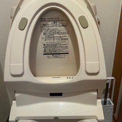 東芝温水洗浄便座の画像