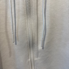 UNIQLO ベージュ フルジップパーカーSサイズ長袖の画像