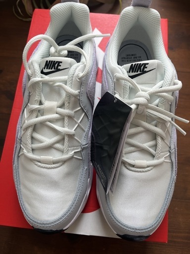 NIKE RYZ365スニーカー新品24.5cm
