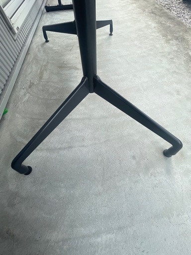 ハーマンミラー　HermanMiller コントラクトテーブル