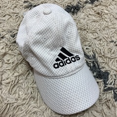 【募集中】【近日中処分予定】アディダス　キッズキャップ　ホワイトの画像