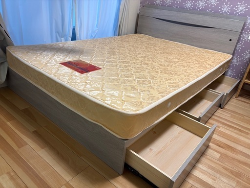 ダブルベット(マットレス付き)