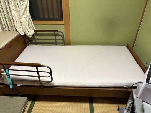 配達可能　コイズミファニテック　電動介護ベッド