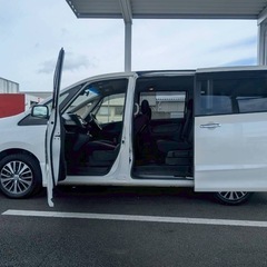 8人乗り☆ガソリン代 節約☆S-HYBRID入りました‼️月々1.2万円〜分割払い可❗️車検2年付き！大人気☆ニッサン セレナ☆Bluetooth対応ナビ☆走行中DVD見れます☆ETC☆便利なバックカメラ☆ドラレコ付きのフル装備☆両側電動スライドドア☆ウィンカーミラー☆フル装備☆事故修復歴無し☆車内広々三列シート‼️の画像