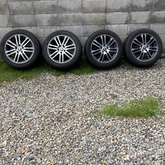 215/55R17スタッドレスタイヤ
