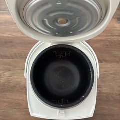 amadana 3合炊飯器　ホワイトの画像