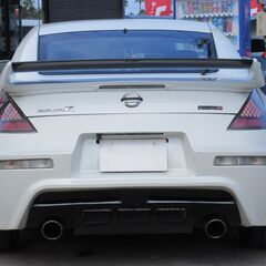 日産	　フェアレディＺ　ベースグレード　社外ＦＳエアロ　ウェーバースポーツＲエアロ　リアウイング　ＷＯＲＫエモーション２０ＡＷ　ＨＩＤ　オートエアコン　ミラー型バックモニター　ＥＴＣ２．０　ＭＯＭＯステアリングの画像