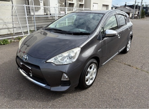 トヨタ　アクア