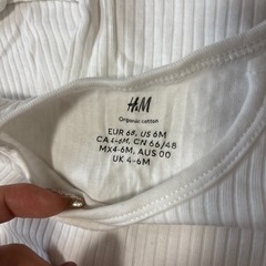 H＆M  70ロンパース3枚セットの画像