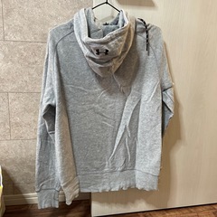 ｱﾝﾀﾞｰｱｰﾏｰパーカーの画像