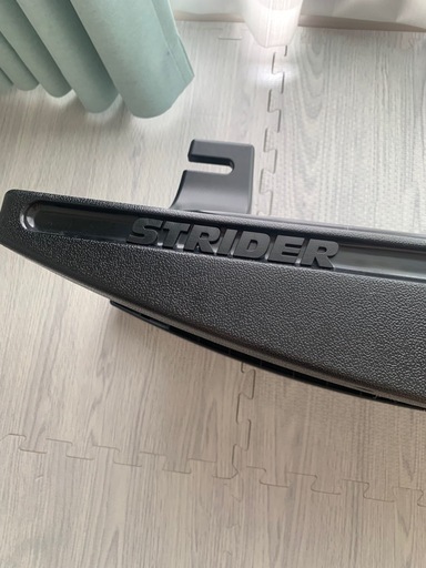 ストライダー　12インチ　ロッキングベース　台
