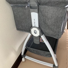 ベビーベッドの画像