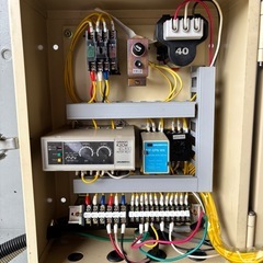 GRUNDFOS 配電盤の画像