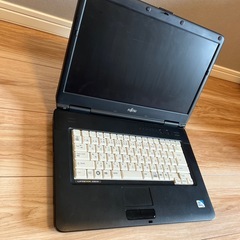 パソコン　LIFEBOOK A540/AXの画像