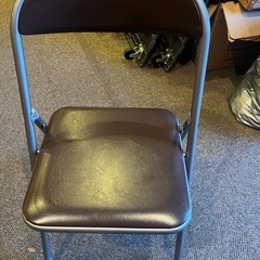 ①KOKUYO  パイプ椅子 1000脚ぐらいあります 早い者勝ちの画像