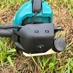 刈払機　マキタ　MEM2300U 草刈機
の画像