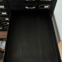 引き出し収納　黒の画像