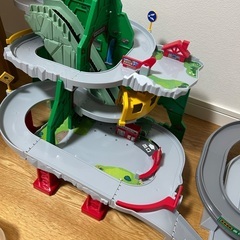 トミカ　アクション高速どうろ やまのぼりドライブの画像