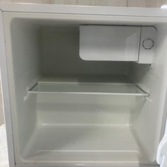J451⭐️エスキュービズム　1ドア　2017年製　冷蔵庫の画像