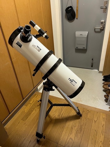 天体望遠鏡　月のクレーター土星の輪見えます