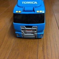 トミカ　収納トラックの画像
