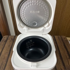 炊飯器　Haier製　0.54L炊き（3合）　説明書付きの画像