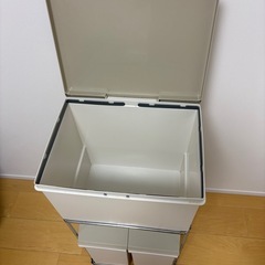 ゴミ箱の画像