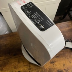 美品　大風量人感センサー付き　セラミックファンヒーターの画像