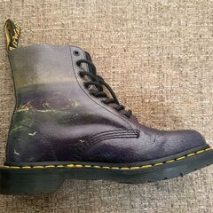 【美品】Dr.Martens ハイカットブーツ 革 左右の絵が違う【25cm】の画像