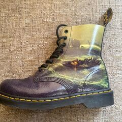 【美品】Dr.Martens ハイカットブーツ 革 左右の絵が違う【25cm】の画像