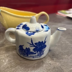 お茶ポットの画像