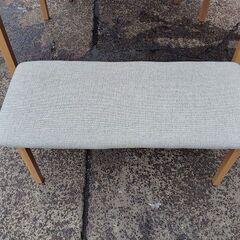 ニトリ　テーブルとベンチ椅子２点のダイニングセット『中古美品』の画像