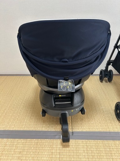 【値下げしました】3点セットおまけ付き【コンビ】ベビーカー、チャイルドシート、【エルゴ】抱っこ紐 