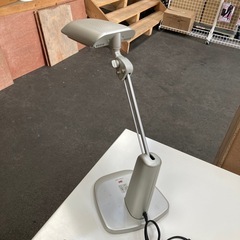 電気スタンドの画像