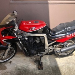 希少スズキGSXR750
の画像