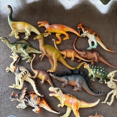 恐竜フィギュアの画像