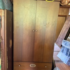 引越しに伴い不用品沢山あるのでもらってくださいの画像