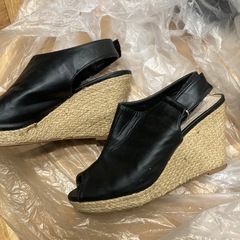 【中古品】レディース　サンダル　ヒール👡Sサイズの画像