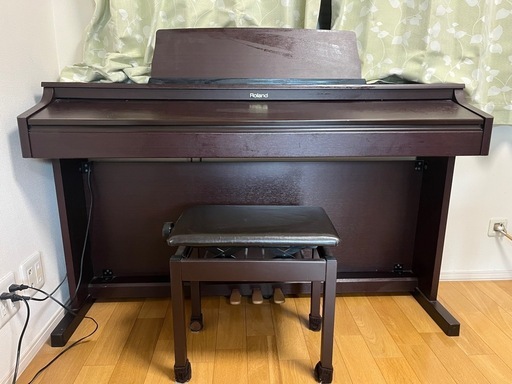 電子ピアノ　椅子付き