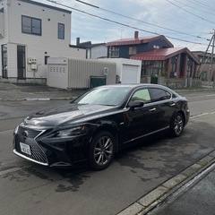 LS600h 前期　リヤ後期仕様　車検R8\５の画像